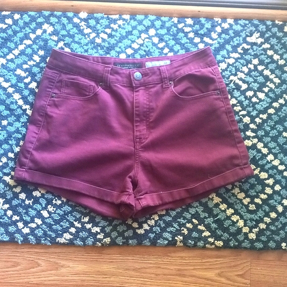 Aeropostale Pants - 🏷3/$15 Aero Shorts